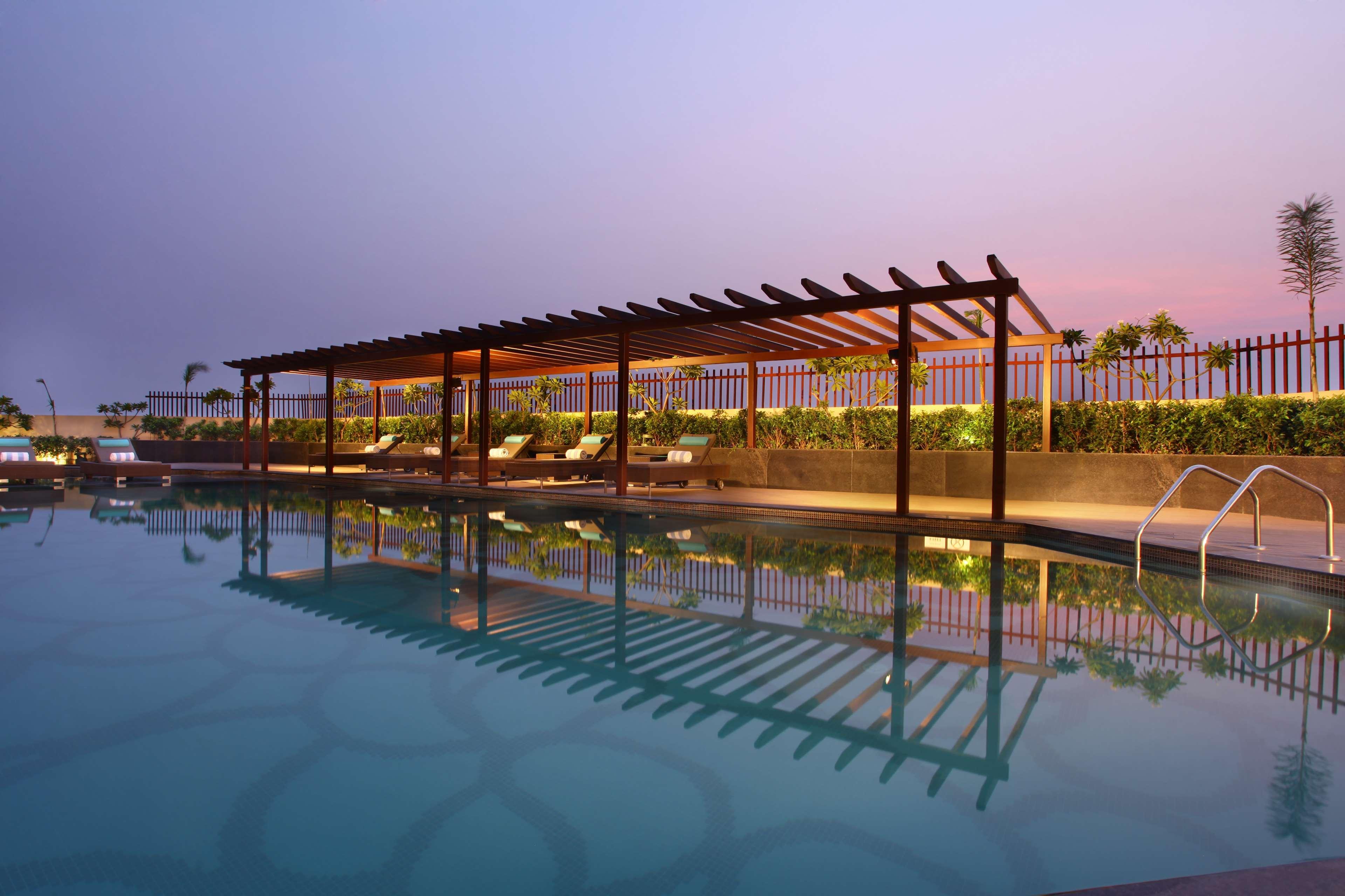Radisson Blu Jammu Hotel Ngoại thất bức ảnh
